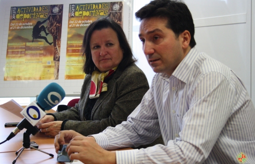 Juan Martínez y Ana Mª Ortiz, en la presentación de las actividades.