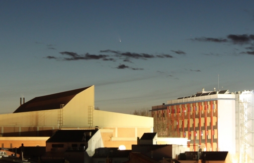 Paso del cometa, visto desde el Campus de Las Lagunillas.