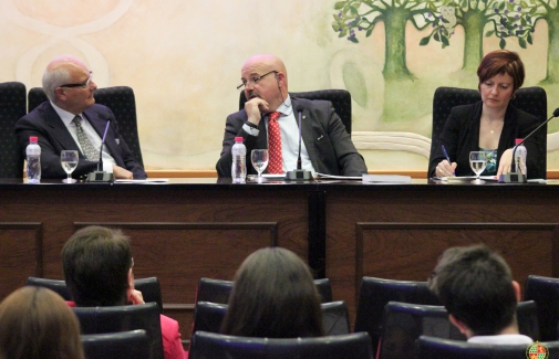 Juan M. de Faramiñán, Javier A. González y Carmen Muñoz. Foto: Cristina Lechuga.