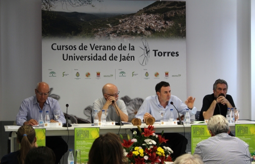 Mesa redonda celebrada el martes por la tarde. Foto: UniRadio Jaén.