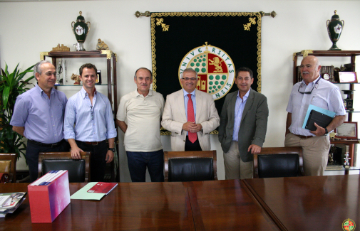 El Rector de la UJA, en su encuentro con la delegación