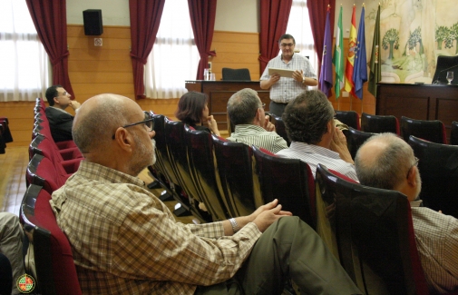 Conferencia de Manuel Cano.