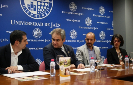 Antonio Porcuna, Jorge Delgado, David Comet y Raquel Puentes, en la presentación del curso.