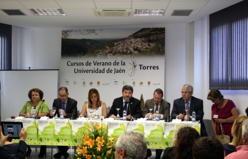 Momento de la inauguración de los cursos de verano de la UJA en Torres