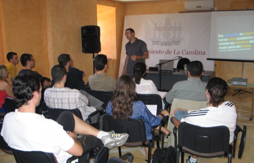 Una de las clases de los cursos de verano de La Carolina, en una edición pasada