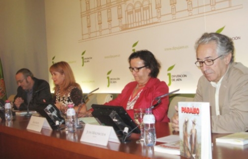 Juan Malpartida, Ana María Ortiz, Antonia Olivares y Juan Carlos Abril, en la presentación