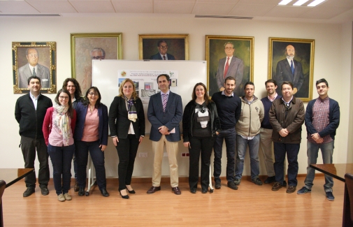 Representantes institucionales con responsables de los talleres.