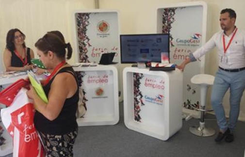 Stand de la UJA.
