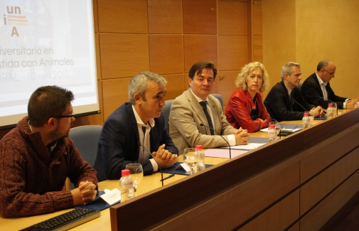 De izquierda a derecha, David Ordóñez, Juan Bravo, Juan Manuel Rosa, María Dolores Oliver, Frank Odberg y Rafael Martos