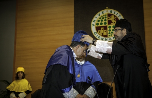 Momento del acto de Investidura como Doctor Honoris Causa de Avelino Corma. Foto: Sitoh Ortega