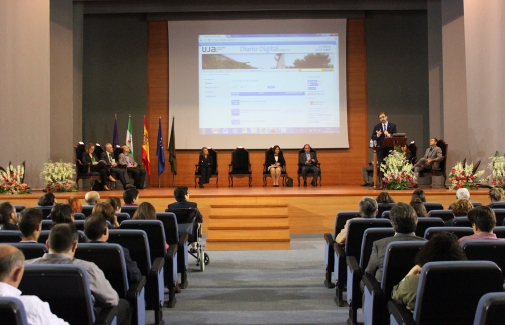 Inauguración de la Jornada de Puertas Abiertas por parte del Rector.