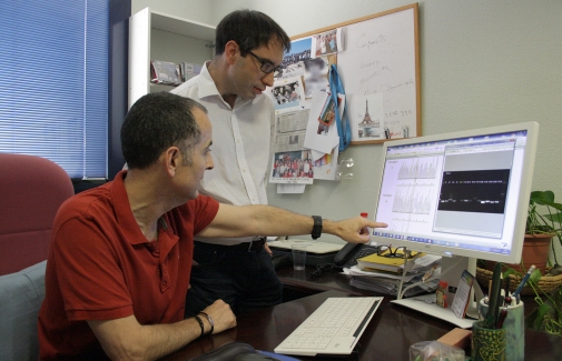 Francisco Navarro y Ricardo Oya, del Grupo de Investigación Transcripción y Expresión Génica en Eucariotas.