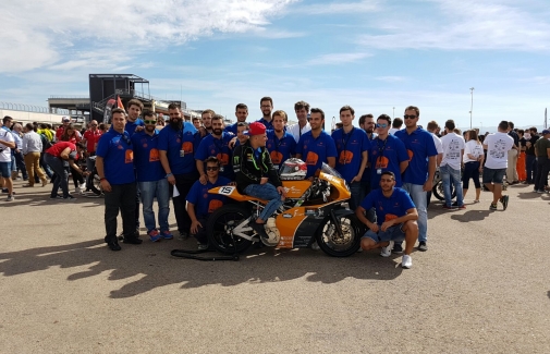 Equipo EPS-UJA Team, en el circuito MotorLand en Alcañiz.