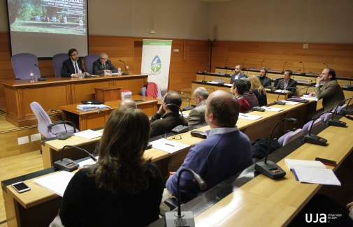 El Rector de la UJA, Juan Gómez, y Manuel Parras, en la apertura del seminario.