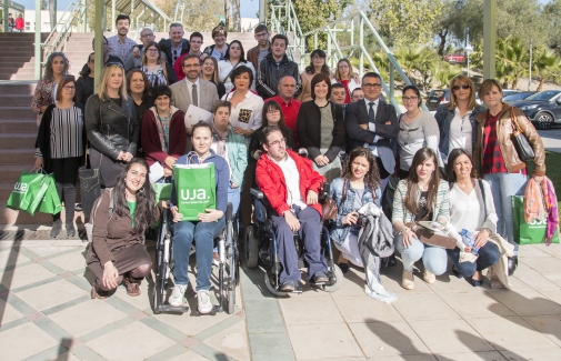 Foto de grupo de organizadores y participantes en el proyecto. Foto: Fernando Mármol