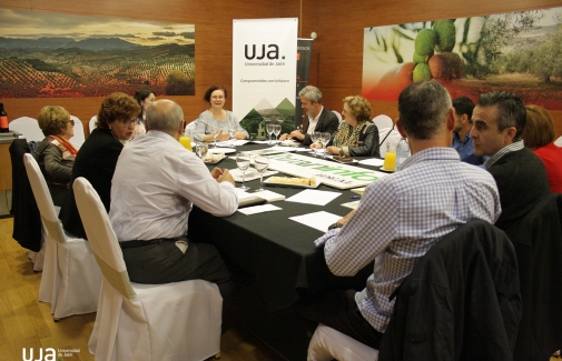 Paraninfo sobre responsabilidad social universitaria.