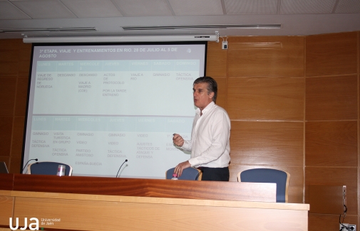 Jorge Dueñas, durante su charla.