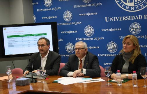 Juan Luis Lillo, Manuel Parras y Adoración Mozas, en la presentación del informe