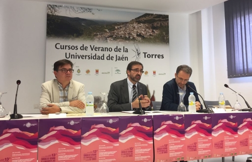 Juan M. Rosas, Juan Gómez y Cristóbal Molina, en la clausura del segundo curso celebrado.