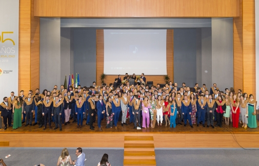 Acto de graduación de la EPSJ celebrado en el Aula Magna del Campus Las Lagunillas.