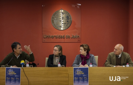 De izquierda a derecha: Salvador Cruz, María Isabel Ramos, María Dolores Rincón y Juan nManuel de Faramiñán