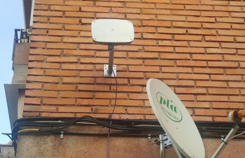 Uno de los prototipos instalados en una calle de Linares.