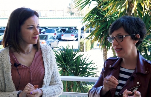 Las investigadoras Beatriz Montes Berges y María Aranda López, en una grabación de 'UJA Investiga', de Radio Jaén Ser.