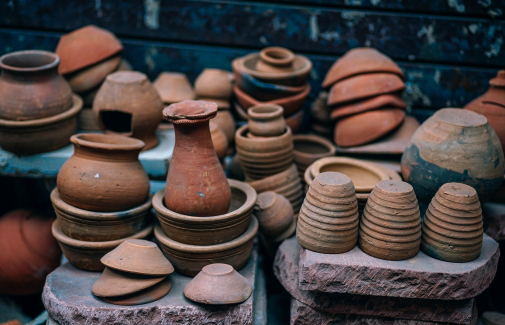 Ejemplos de distintos tipos de cerámicas. Foto: Fundación Descubre.
