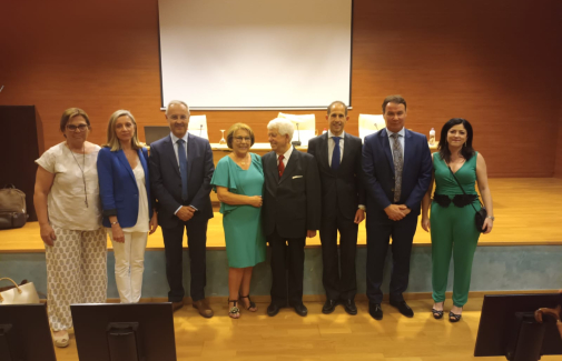 La Cátedra Ávolo de Empresa Familiar de la UJA otorga a Juan Bueno Navas el ‘ReconoCefja 2022’ por su trayectoria de éxito como empresario familiar jiennense