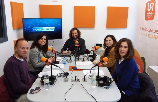 Antonio Conde Sánchez, Raquel Caballero Águila, Julio A. Olivares, Rosa María Fernández Alcalá y Ana María Martínez Rodríguez, en 'Panel de Expertos'.