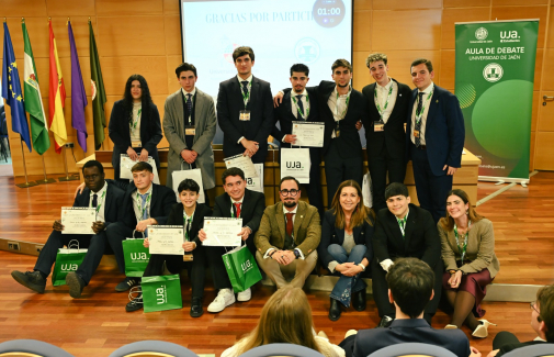 Entrega de reconocimientos, con motivo del VI Torneo Interno ‘Universidad de Jaén’, organizado por el Aula de Debate de la UJA