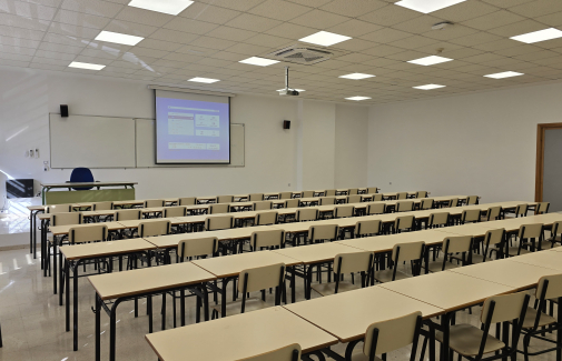 Espacio habilitado para las actividades del programa Aula Abierta en Linares.