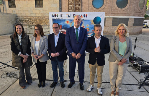 Marta Torres, África Colomo, José Ayala, Nicolás Ruiz, Julio Millán y María Espejo.